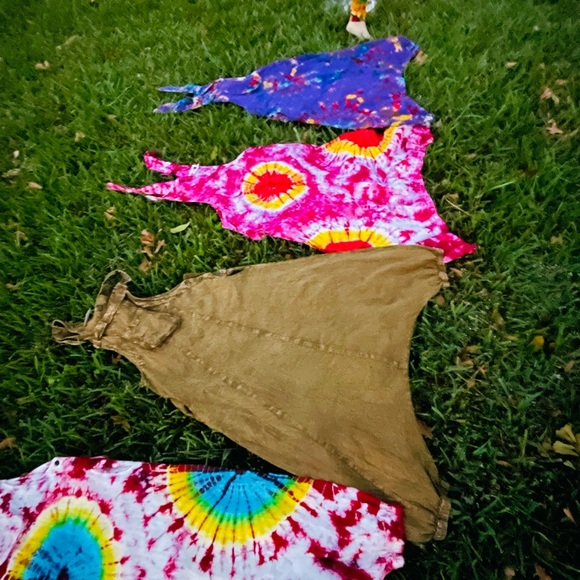 Beautiful overall romper (jumpsuit) - Picture 3 of 12